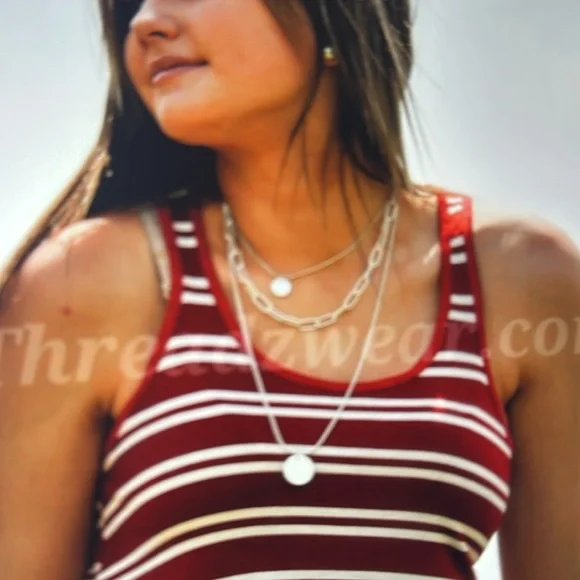 🍒5/$25🍒Only 2 remaining 💕 Layered chain necklace 🔥 - Picture 4 of 8